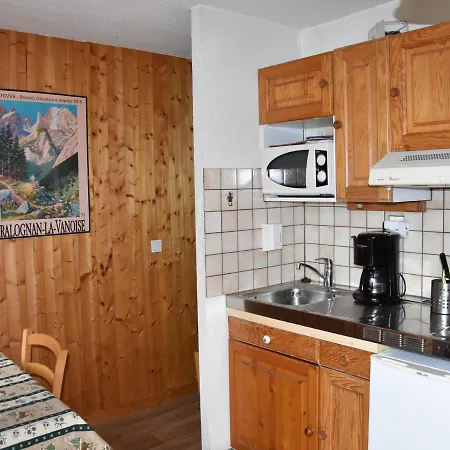 Cosy Pres Des Commerces, Balcon Sud - Fr-1-464-122 Διαμέρισμα